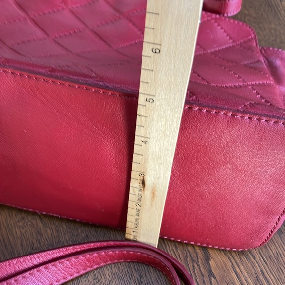 Quilted Italian Antonio Melani Leather shoulder bag/tote. Cranberry Red. ExCond - Picture 14 of 15